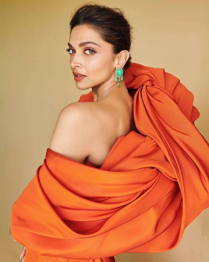 दीपिकानं कान्समधील आपले नवे फोटो शेअर केले आहेत. (@deepikapadukone/Instagram)