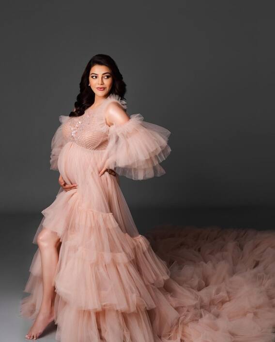 Celeb Mommies: मैटरनिटी फेज में खिल उठा इन हसीनाओं का चेहरा, देखें बॉलीवुड एक्ट्रेसेस का प्रेगनेंसी ग्लो