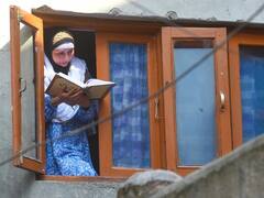 Yasin Malik Life Imprisonment: यासीन मलिक को उम्रकैद, भाई के लिए नम आंखों से दुआ करती नजर आईं बहन