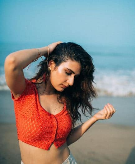 Fatima Sana Shaikh:  फिल्म के लिए फातिमा सना शेख ने सीखा बाइक चलाना, बताया- कैसे रोड़ पर रेस लगाने लगे थे लोग...