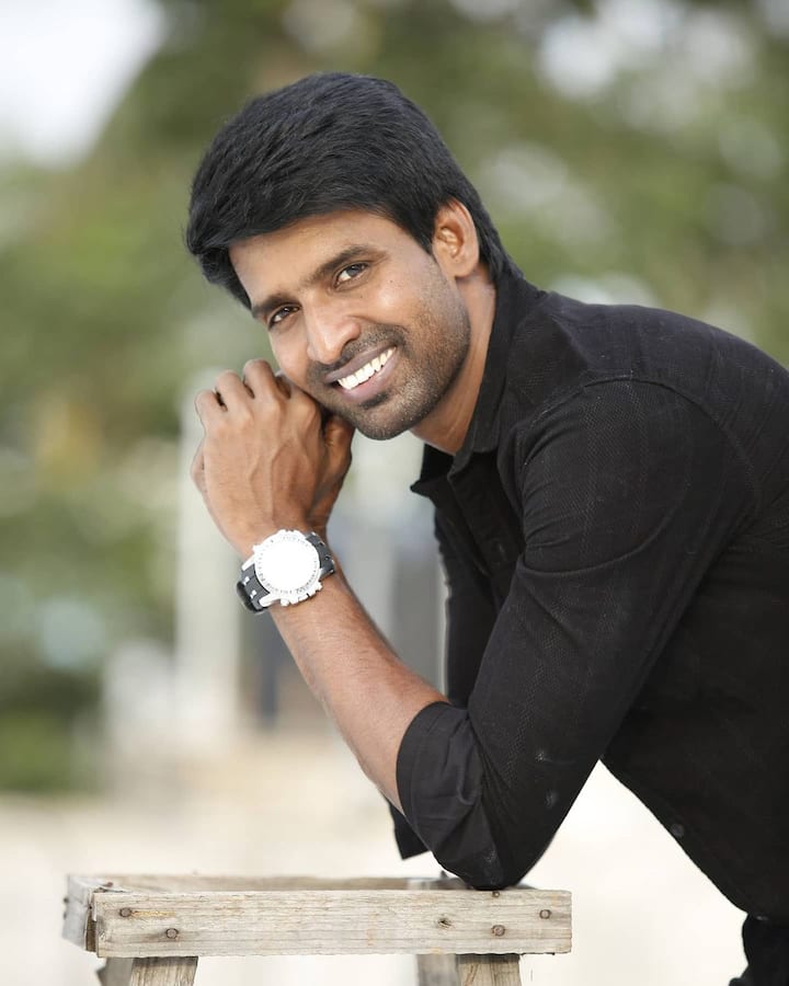 கலியுகம் தாண்டி கடலாழம் தாண்டி வந்தாயே நீ கரிகாலா