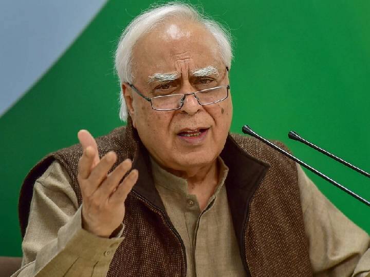 congress senior leader kapil sibal resigned from congress and likely to joins samajwadi party Kapil Sibal Resigned: குழுவில் பெயர்  இல்லை.. காங்கிரஸில் இருந்து விலகினார் கபில் சிபல்!! சமாஜ்வாதி சார்பில் போட்டி!