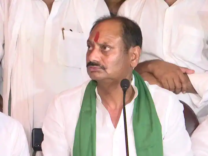 Fatehpur News: फतेहपुर में किसान नेता राजेश सिंह ने केंद्र सरकार पर साधा निशाना, दी ये चेतावनी