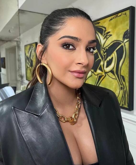 Celeb Mommies: मैटरनिटी फेज में खिल उठा इन हसीनाओं का चेहरा, देखें बॉलीवुड एक्ट्रेसेस का प्रेगनेंसी ग्लो