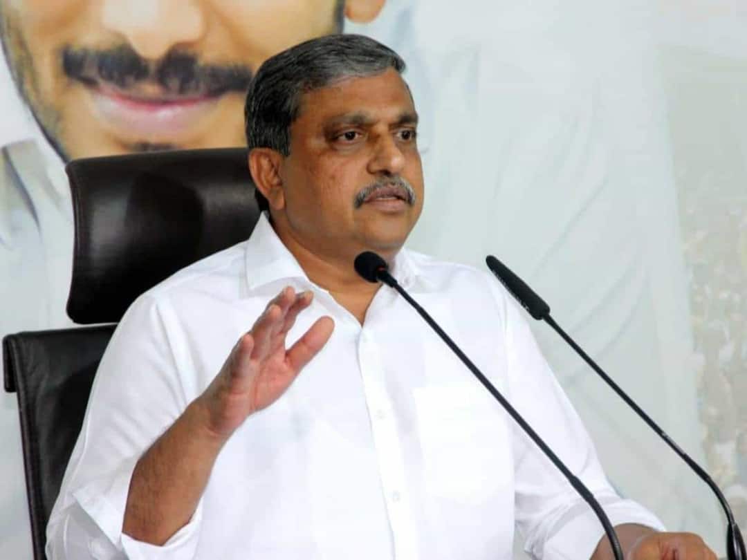 Sajjala Ramakrishnareddy says the pass percentage has come down due to curbing corporate school irregularities. Sajjala On Tenth Exams : అప్పట్లో అలా జరిగిందా ? కార్పొరేట్ కాలేజీల అక్రమాలతోనే గతంలో ఎక్కువ ఫలితాలా ?