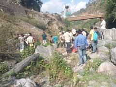 Tehri Garhwal Accident: टिहरी में 50 फीट गहरी खाई में गिरी यात्रियों से भरी बोलेरो, छह लोगों की दर्दनाक मौत