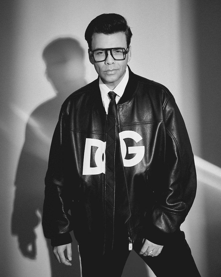 Karan Johar's 50th Birthday : बॉलिवूडमधील प्रसिद्ध चित्रपट निर्माता, दिग्दर्शक आणि स्क्रिनरायटर असणाऱ्या करण जोहरचा (Karan Johar) आज 50 वा वाढदिवस आहे. (photo:karanjohar/ig)