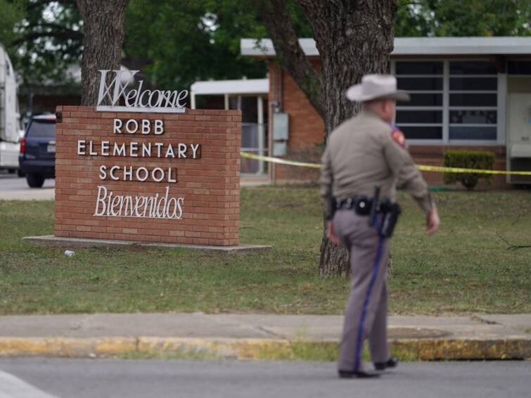 Texas School Shooting: 'Enough Is Enough' Trends As People Demand Gun Control In US Texas School Shooting: 'Enough Is Enough' Trends As People Demand Gun Control In US