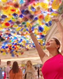 Rashami Desai: छोट्या पडद्यावरील प्रसिद्ध अभिनेत्री रश्मी देसाईने शेअर केले सोलो ट्रिपचे खास फोटो!