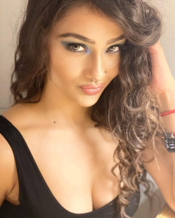 In Pics: भोजपुरी एक्ट्रेस Namrata Malla के ब्लैक बिकिनी में करवाया फोटशूट, तस्वीरें देख फैंस के उड़े होश