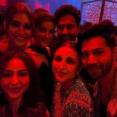 Karan Johar Birthday Bash Inside Photos: रणबीर कपूर-अनुष्का शर्मा से लेकर आमिर खान तक, इन सितारों ने पार्टी में जमाई महफिल, देखिए अनदेखी तस्वीरें