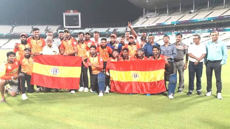 east bengal club beat tapan memorial and wins j.c.mukherjee t20 trophy J.C.Mukherjee Trophy Final: তপন মেমোরিয়ালকে হারিয়ে জে.সি.মুখার্জি ট্রফি চ্যাম্পিয়ন ইস্টবেঙ্গল