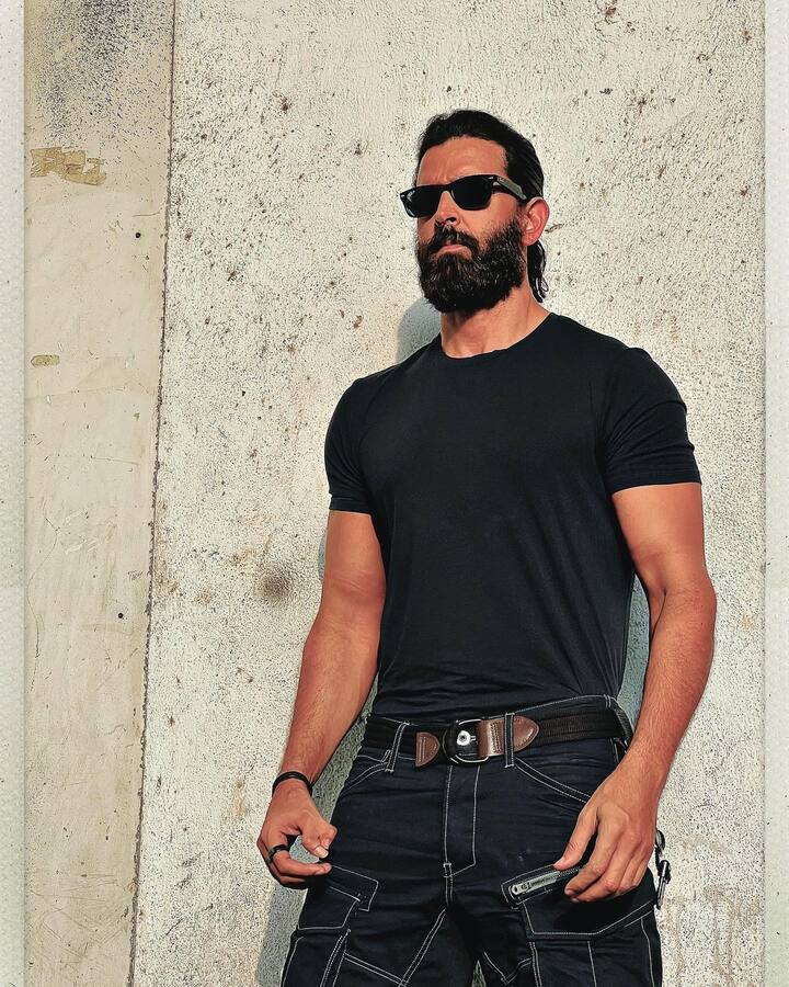 மேன் இன் பிளாக்...