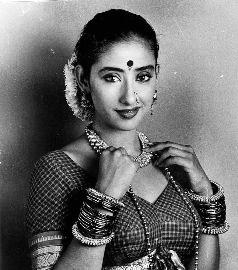 1942: A Love Story படத்தின் மூலம் பாலிவுட் ரசிகர்களைக் கவர்ந்து