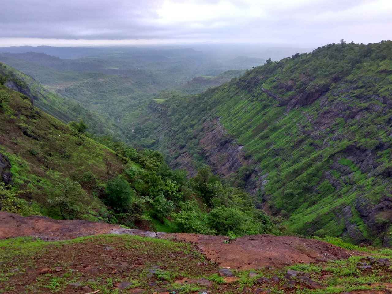 கோடை விடுமுறையில் Tour ப்ளான் பண்றீங்களா? இகத்புரியில் இந்த 5 இடங்களை மிஸ் பண்ணாதீங்க!