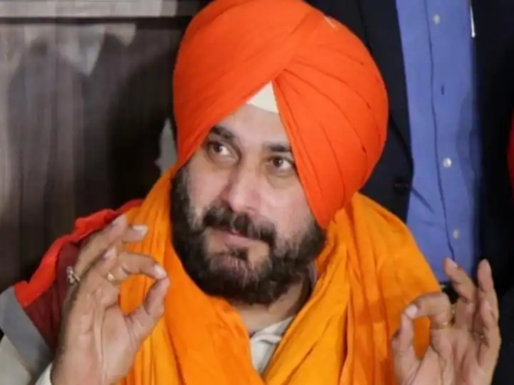 Navjot Singh Sidhu: ਮਾਨ ਅਖਬਾਰੀ ਸੀਐਮ, ਪੰਜਾਬ 'ਚ ਰਾਸ਼ਟਰਪਤੀ ਸ਼ਾਸਨ ਲਗਾਉਣਾ ਚਾਹੁੰਦੀ ਹੈ ਕੇਂਦਰ- ਸਿੱਧੂ Navjot Singh Sidhu: ਮਾਨ ਅਖਬਾਰੀ ਸੀਐਮ, ਪੰਜਾਬ 'ਚ ਰਾਸ਼ਟਰਪਤੀ ਸ਼ਾਸਨ ਲਗਾਉਣਾ ਚਾਹੁੰਦੀ ਹੈ ਕੇਂਦਰ- ਸਿੱਧੂ
