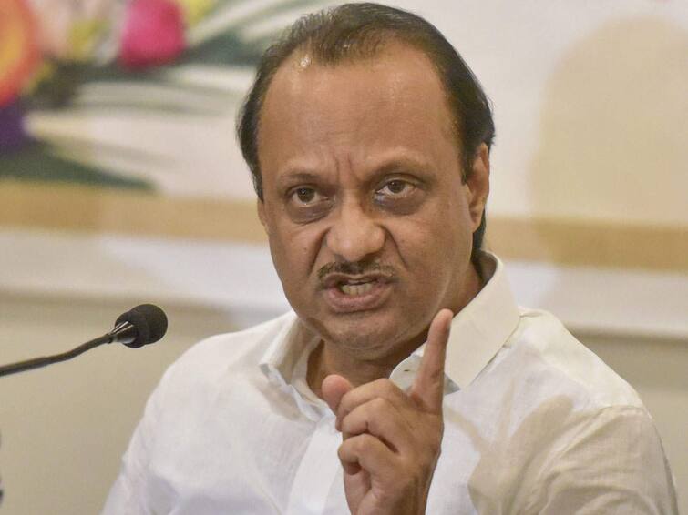 Maharashtra political crisis after rebelling in shivsena ncp leader ajit pawar and jayant patil talke over phone Maharashtra Political Crisis : शिवसेनेपाठोपाठ राष्ट्रवादीतही भूकंप? अजित पवार आणि जयंत पाटील यांच्यात चर्चा