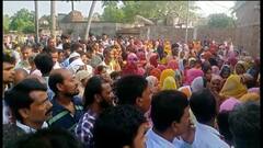 Murshidabad Violence: મુર્શિદાબાદના રેજિનગરમાં તણાવ, પ્રદર્શનકારીઓ પથ્થરમારો કર્યો, પોલીસે ટીયર ગેસ છોડ્યા