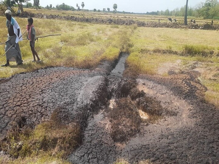 உடைப்பு ஏற்பட்ட ஓஎன்ஜிசி குழாய்: கருகிய விவசாய நிலம்... 5 ஆண்டுக்கு ஆபத்து என குமுறல்!