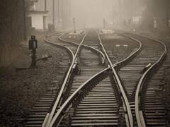 ईयरफोन लगाकर चलते हैं तो हो जाएं सावधान, Maharashtra से आयी है यह चौंकाने वाली खबर