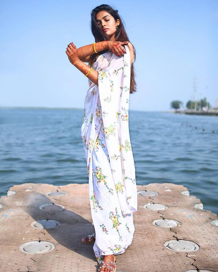 బిగ్ బాస్ దివి అందమైన ఫోటోలు  -Image credit: Divi Vadthya/Instagram