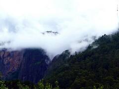 மலைகளின் இளவரசிக்கு அகவை 177.. இனிப்புகள் வழங்கி கொண்டாடிய மக்கள்..