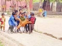 स्कूल जाने से कतराने वालों को याद आ जाएगा अपना बचपन, ज़रा देखिए इस तस्वीर को