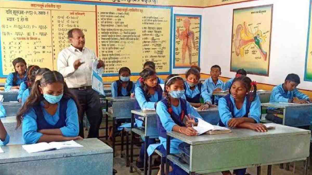 National Achievement Survey 2021: கொரோனாவுக்கு பிறகு நாடு முழுவதும் குறைந்த கல்வியறிவு.. எச்சரிக்கும் ஆய்வு!