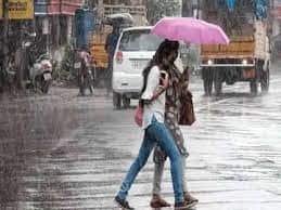 IMD Predicts Moderate Rainfall In Chennai & Suburbs For Next 48 Hours IMD Predicts Moderate Rainfall In Chennai & Suburbs For Next 48 Hours