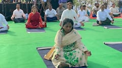 In Pics: ఎల్బీ స్టేడియంలో యోగా ఉత్సవ్ - పాల్గొన్న తమిళిసై, మంచు విష్ణు, లావణ్య త్రిపాఠి