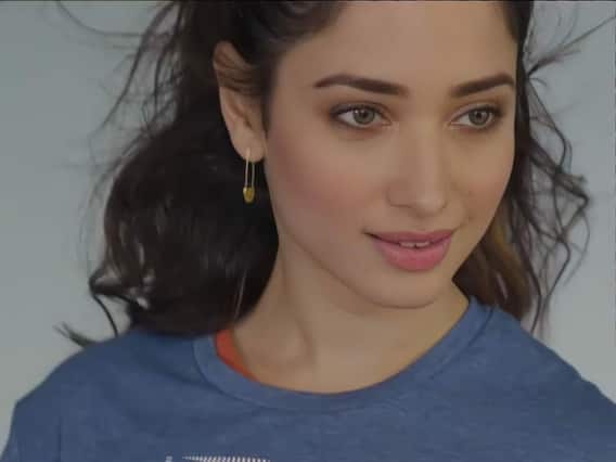 வாடா வாடா வெள்ளைப்பூவே.... க்யூட் தமன்னா ஃபோட்டோஸ்! வாடா வாடா வெள்ளைப்பூவே.... க்யூட் தமன்னா ஃபோட்டோஸ்!