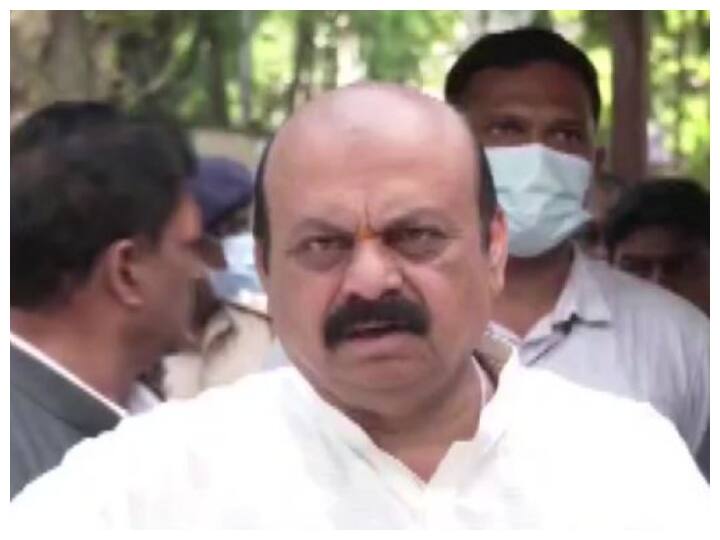 Karnataka: आखिर क्यों कर्नाटक में सचिवालय के कर्मचारियों ने शुक्रवार को काम बंद करने का किया एलान, जानिए वजह Karnataka Secretariat employees boycott work Today Govt Calls it Illegal Karnataka: आखिर क्यों कर्नाटक में सचिवालय के कर्मचारियों ने शुक्रवार को काम बंद करने का किया एलान, जानिए वजह