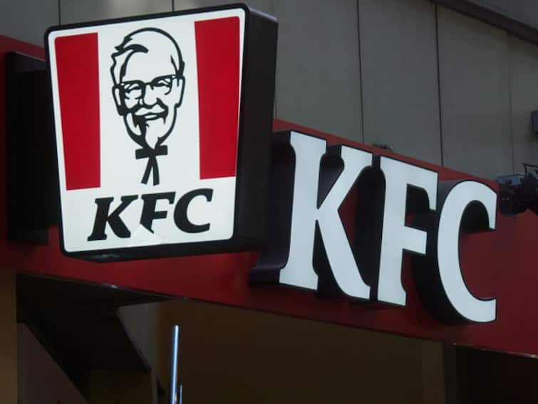 KFC Recipe Spices And Herbs KFC Twitter Follows Only 11 Handles Know Their Link To Recipe 'Spices' And 'Herbs' — KFC Recipe 'Secret' In 11 Twitter Handles The Fast Food Giant Follows