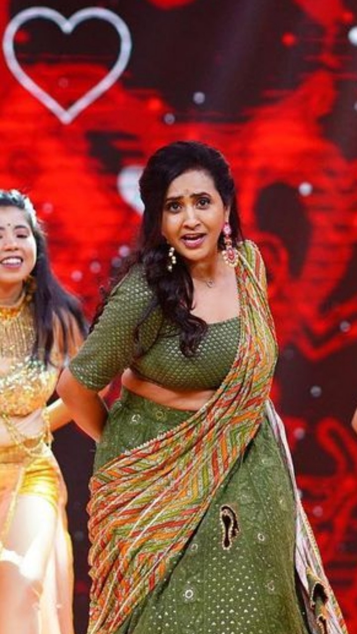 మామిడి చెట్టెక్కిన లాస్య, ఏమైనా విశేషమా?