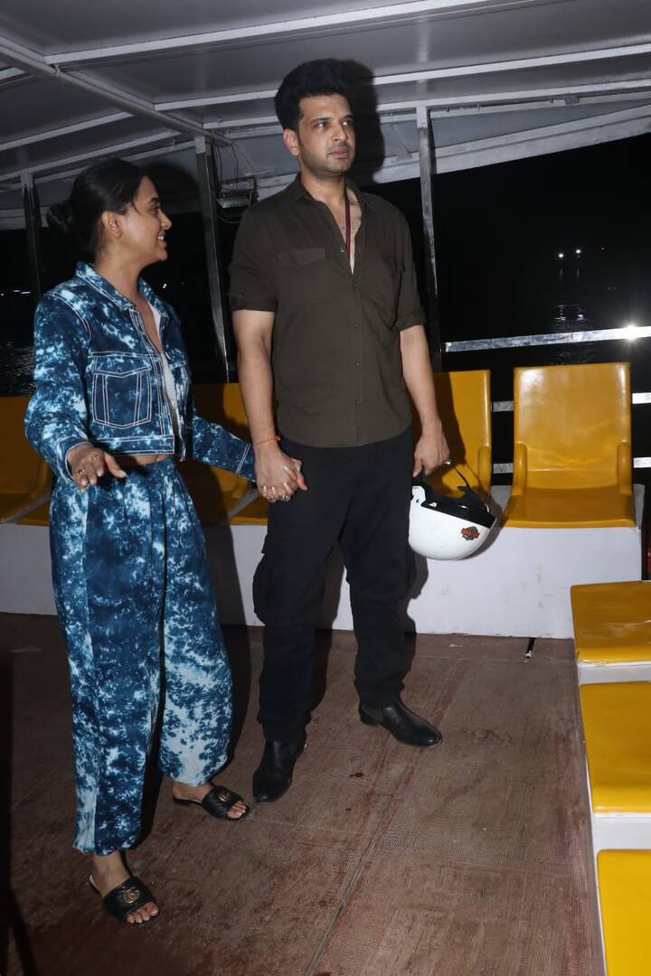 मीडिया के कैमरा के सामने आते ही तेजस्वी प्रकाश और करण कुंद्रा का जाने अनजाने क्यूट मोमेंट कैप्चर हो ही जाता है.