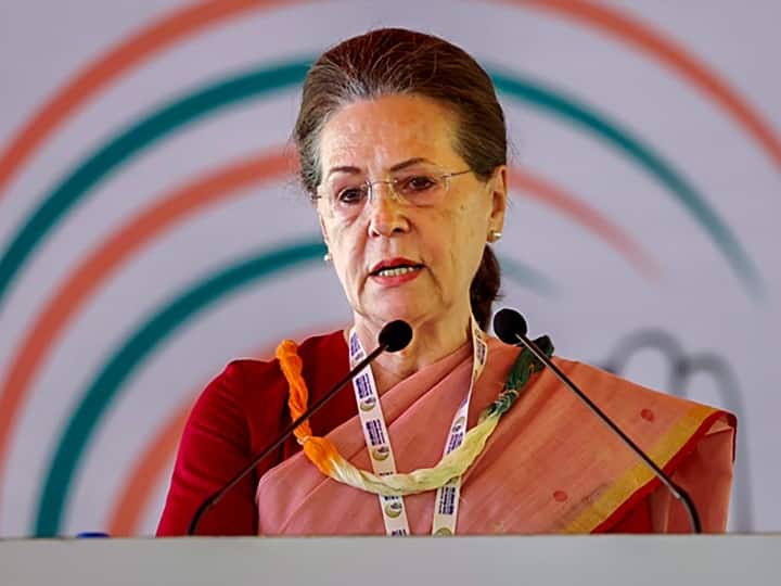 Sonia Gandhi became Corona positive, Priyanka returned from Lucknow to Delhi after coming in contact 1 fa2d40305e8ba5686094189d51277bc6 original