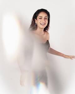 Mira Kapoor Sizzles In A Black Shimmer Dress, SEE PICS