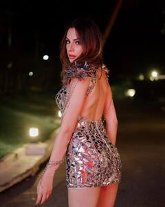 નિતિભા કૌલનો ફરી જોવા મળ્યો ગ્લેમરસ અંદાજ, શેર કરી હોટ તસવીરો