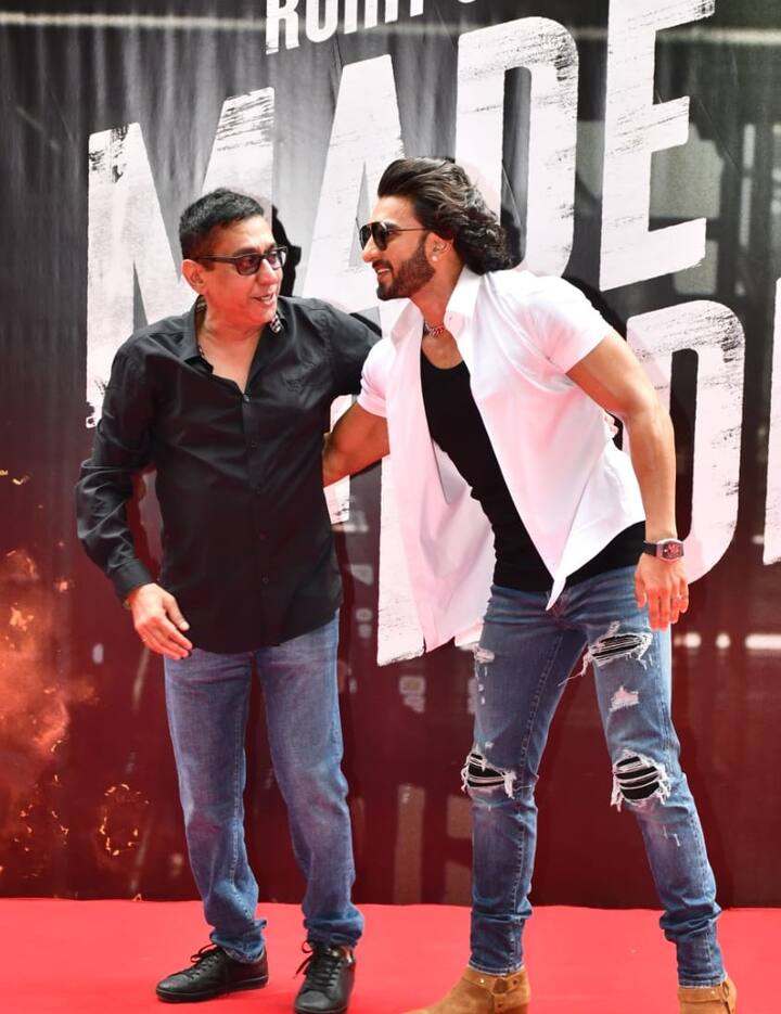 'জোয়েসভাই জোরদার' ছবির জন্য়ও একাধিক সময়ে প্রচারে দেখা গিয়েছিল রণবীর সিংহকে। আইপিএলের মঞ্চেও এসেছিলেন তিনি।