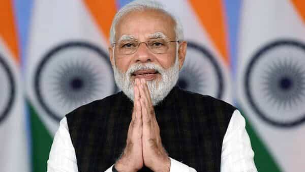 जुलाई महीने की सैलरी में आपको बढ़ा हुआ पैसा एरियर के साथ मिल सकता है. आइए आपको बताते हैं कि आपकी सैलरी में कितना इजाफा हो जाएगा-