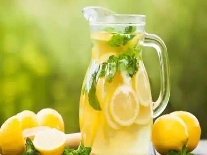 health tips lemon water benefits for digestion beauty and weight loss marathi news Lemon Water Benefits : लिंबूपाण्याने फक्त वजन कमी होत नाही तर त्वचेलाही मिळतात अनेक फायदे