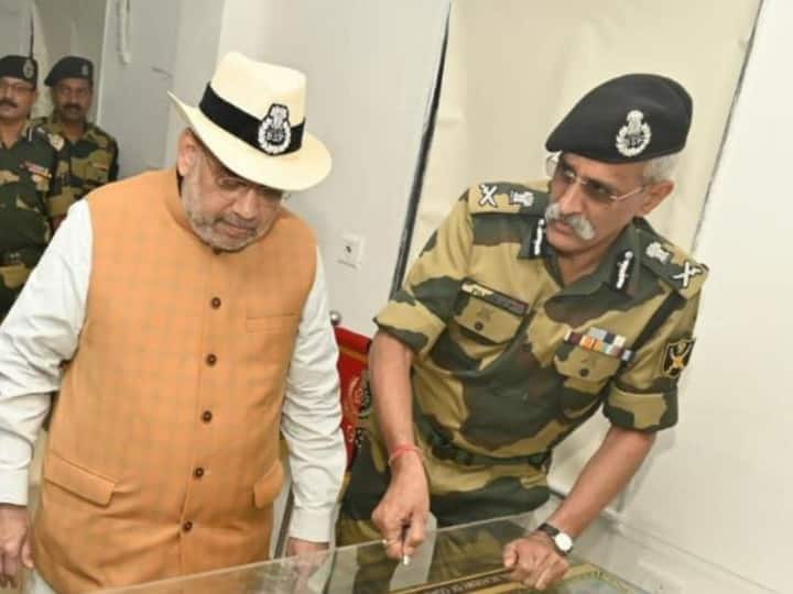 Amit Shah Union Home Amit Shah visited the National Academy of Coastal Policing NACP know what was special ann Amit Shah: गृह मंत्री आमित शाह ने कोस्टल पुलिसिंग नेशनल अकादमी का किया दौरा, समुद्री खतरों को लेकर कही ये बात
