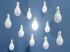 New Business Idea: कम पैसों में शुरू करें LED बल्ब बनाने का बिजनेस, 50 हजार में लगाएं प्लांट