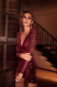 பாலிவுட் நடிகை கிருத்தி சனோனின் இன்ஸ்டா க்ளிக்ஸ்!