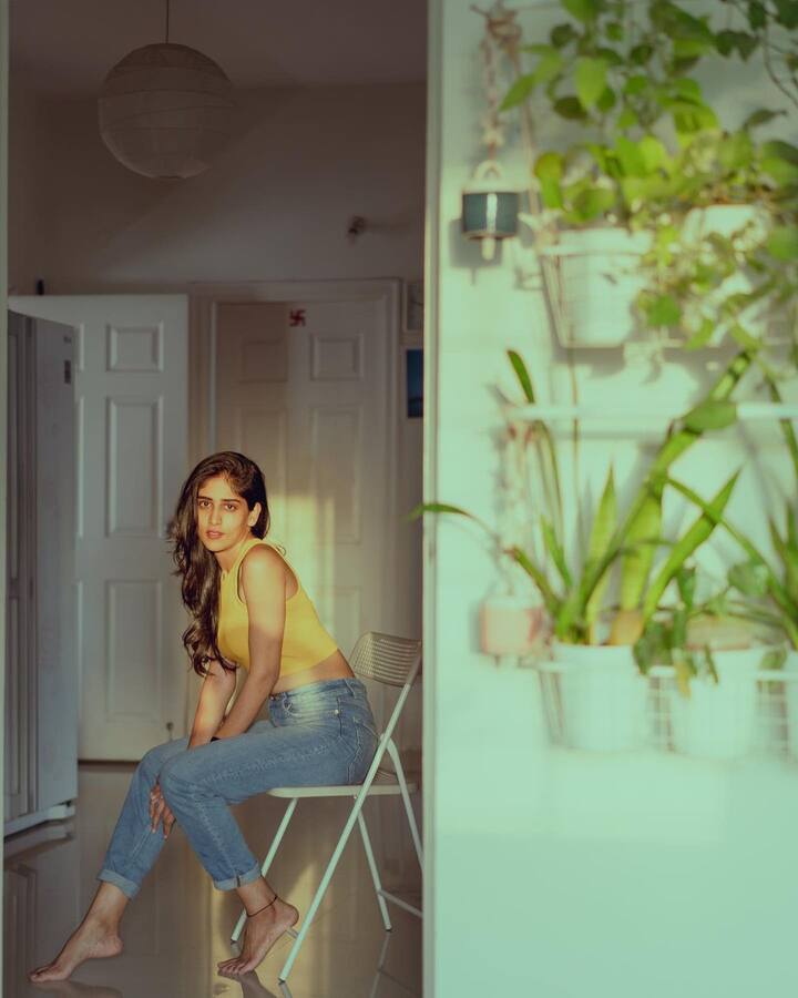 చాందినీ చౌదరీ ఫొటోలు - Photo Courtesy: Chandini Chowdary/Instagram