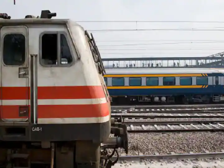 Delhi-Mumbai-Howrah Train: इस रूट पर मिलेगा वेटिंग से छुटकारा, चलायी जाएंगी आधा दर्जन नयी ट्रेन