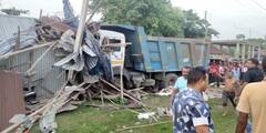 Cooch Behar Accident : ভিড়ে ঠাসা বাজারে ঢুকে পড়ল বেপরোয়া ডাম্পার, কোচবিহারের মারুগঞ্জে মৃত ৪, আহত বেশ কয়েকজন