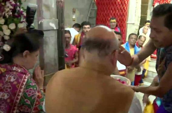 Dwarka: કેન્દ્રીય ગૃહ મંત્રી અમિત શાહે દ્વારકાધીશના કર્યા દર્શન, જુઓ વીડિયો