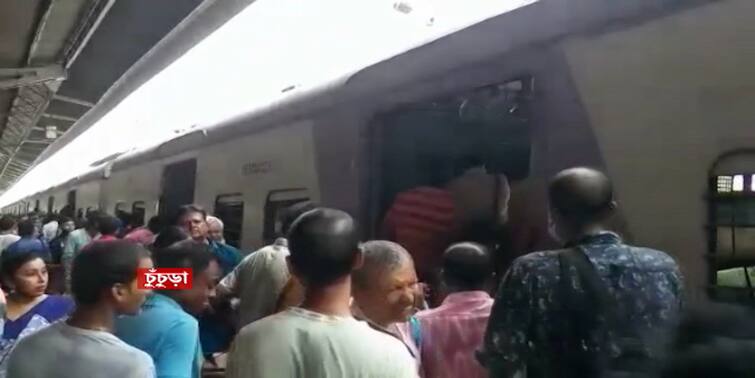Bandel Train Service Suspended In Hooghly, passengers in trouble Bandel Train Service : বন্ধ ব্যান্ডেল-মগরার ট্রেন চলাচল,  উপচে পড়ছে ভিড়, বাড়ি ফিরব কী করে, উৎকণ্ঠা