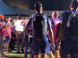 Watch: 'हल्ला बोल' गीत के साथ विजेताओं का स्वागत, जीत के बाद ऐसे हुई राजस्थान रॉयल्स की होटल में एंट्री